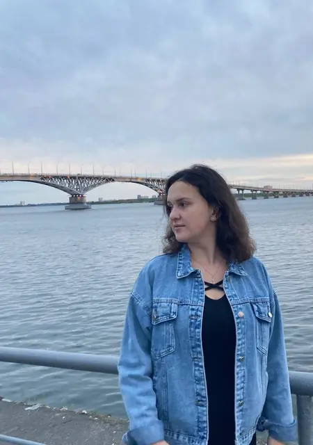 Я Алена, 21, из Саратова, ищу знакомство для приятного времяпровождения