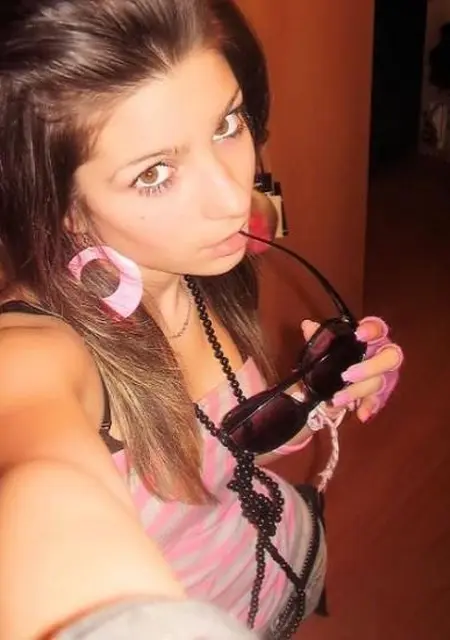 Дина из Козьмодемьянска, ищу на сайте знакомства на одну ночь