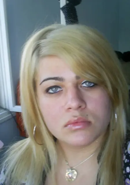 Снежана из Климовска, мне 19, познакомлюсь без обязательств