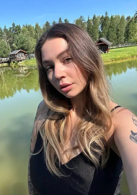 Я Виктория, 25, из Коврова, ищу знакомства без обязательств