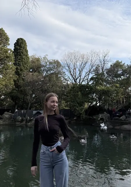 Александра из Москвы, мне 24, познакомлюсь без обязательств