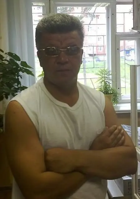 Марат из Сусумана, мне 58, познакомлюсь без обязательств