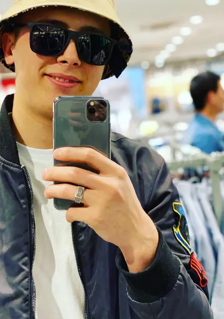 Ikhlos из Йошкар-Олы, ищу на сайте знакомства на одну ночь