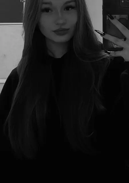 Я Аришкинс, 19, знакомлюсь для приятного времяпровождения в Калининграде