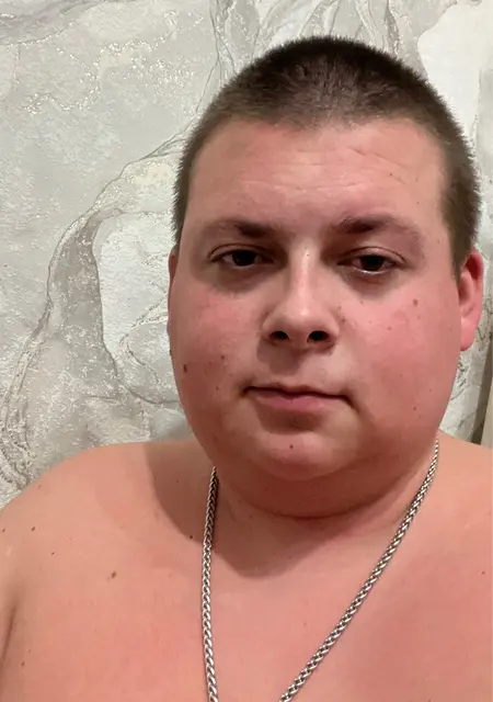 Сав из Магнитогорска, мне 20, познакомлюсь для постоянных отношений