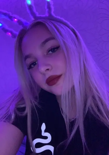 Анна из Усолья-Сибирского, мне 21, познакомлюсь для вирта