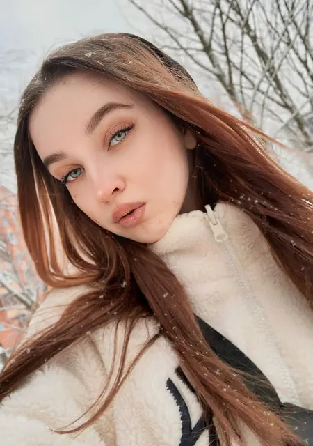 Алина из Москвы, мне 24, познакомлюсь для общения