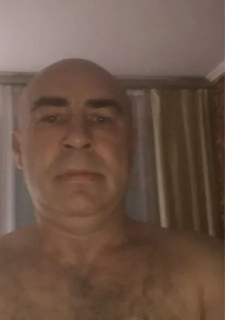 Серега из Смоленска, ищу на сайте приятное времяпровождение