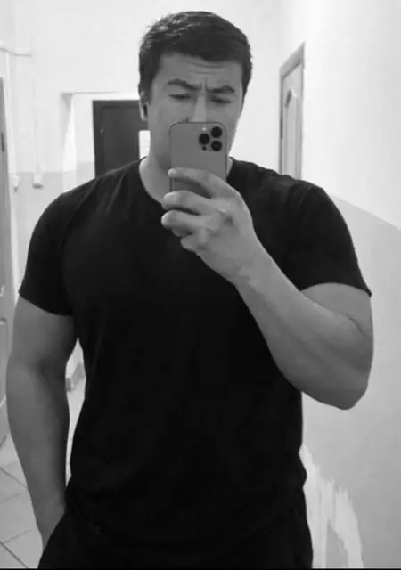 Равшан из Казани, мне 20, познакомлюсь для совместных путешествий