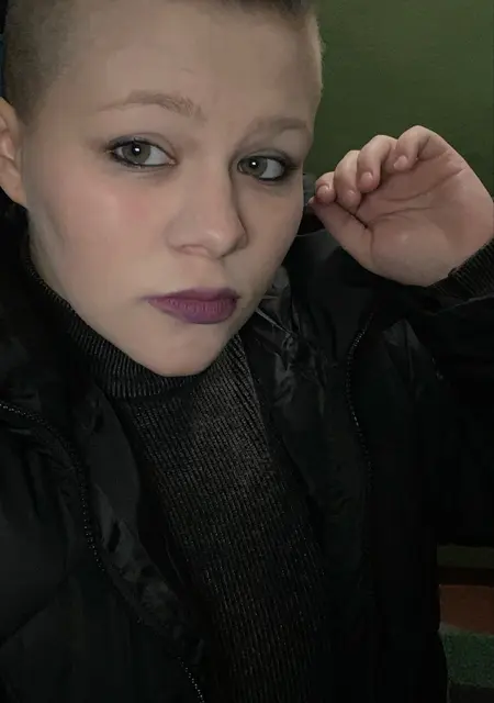 Я Айша, 18, знакомлюсь для общения в Мурманске