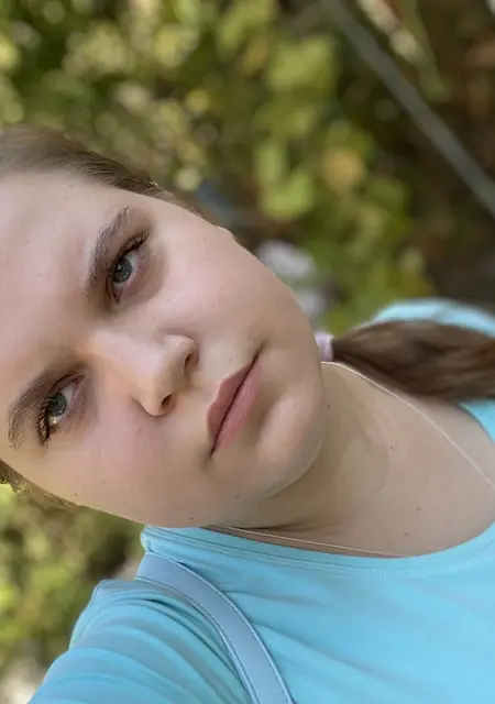 Мария из Новочеркасска, мне 25, познакомлюсь для постоянных отношений