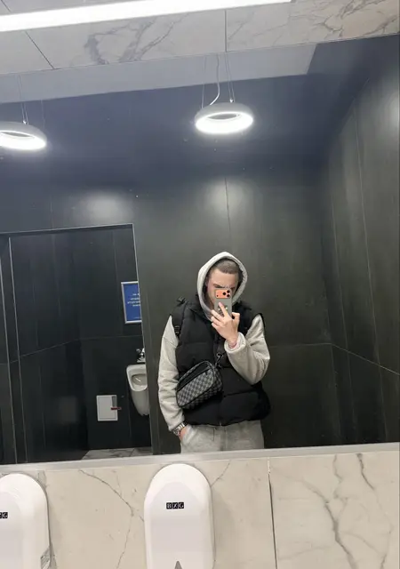 Даня из Санкт-Петербурга, ищу на сайте знакомства на одну ночь