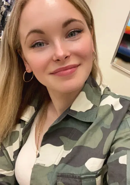 Я Кира, 27, знакомлюсь для постоянных отношений в Армавире