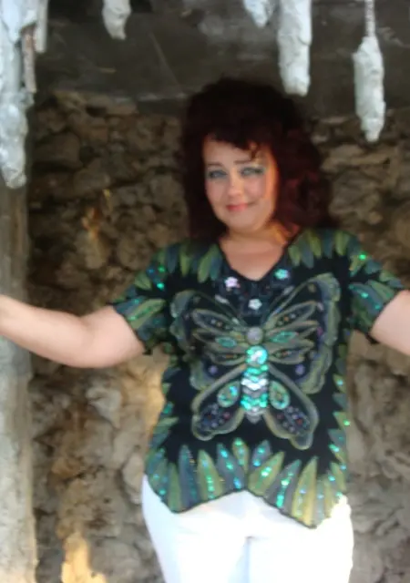 Я Maricabel, 48, из Уфы, ищу знакомство для постоянных отношений