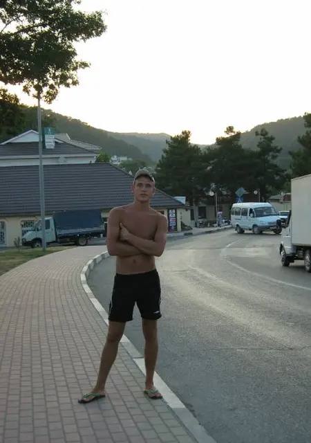 Я Лёха, 35, из Кронштадта, ищу знакомство для общения