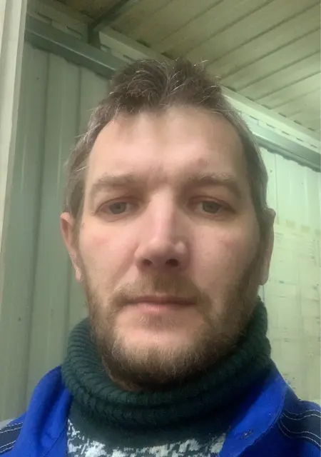 Я Алекс, 41, из Петрозаводска, ищу знакомство для приятного времяпровождения