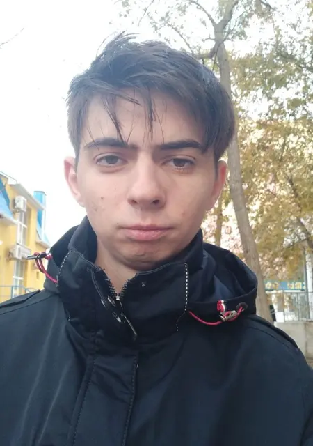 Михаил из Элисты, мне 25, познакомлюсь для постоянных отношений