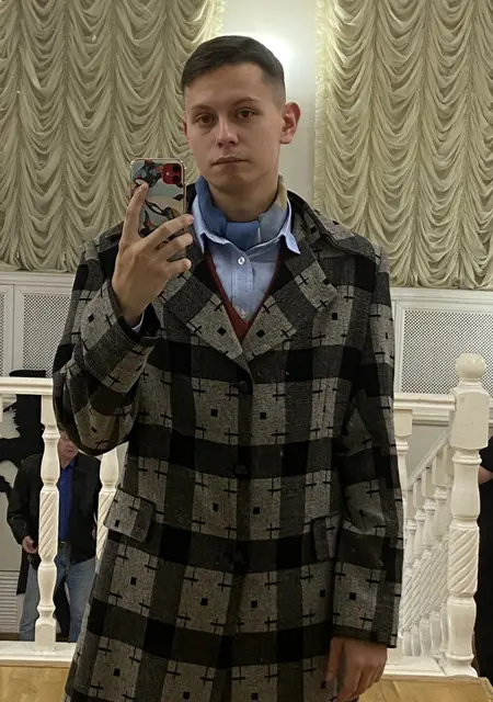 Я Иван, 22, знакомлюсь на одну ночь в Эммауссе