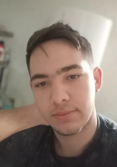 Кирилл из Волгограда, ищу на сайте знакомства на одну ночь