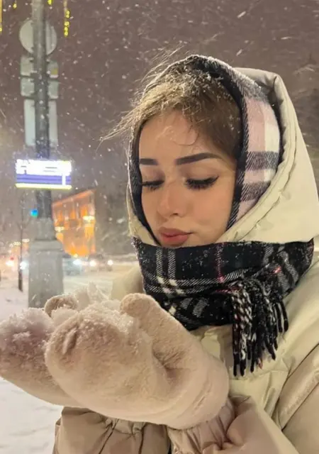 Арина из Мурманска, мне 21, познакомлюсь для вирта