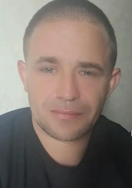 Александр из Гукова, ищу на сайте знакомства на одну ночь