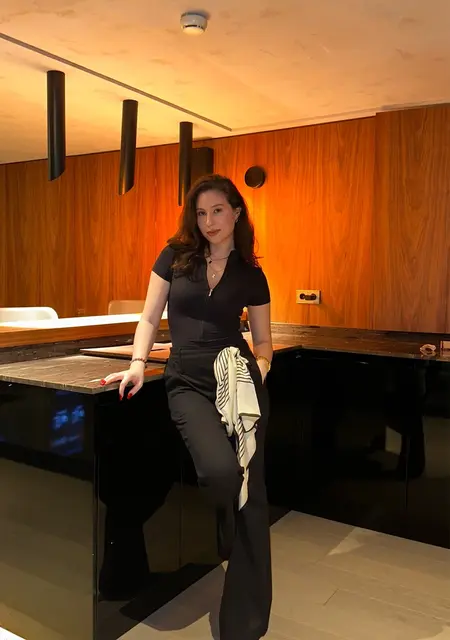 Кристина из Нахабина, ищу на сайте знакомства без обязательств